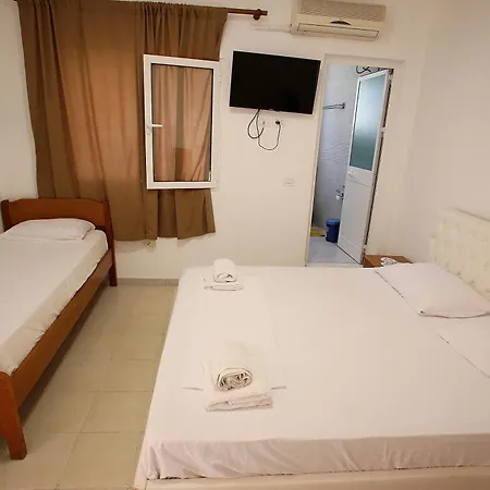 Hyseni 게스트하우스 Durrës