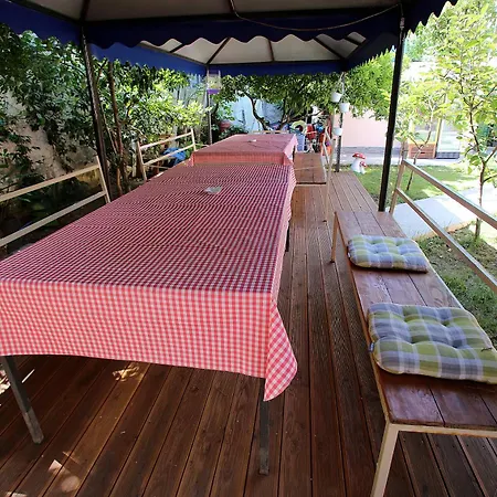 Hyseni 게스트하우스