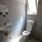 Hyseni Гостевой дом