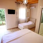 Hyseni Гостевой дом *